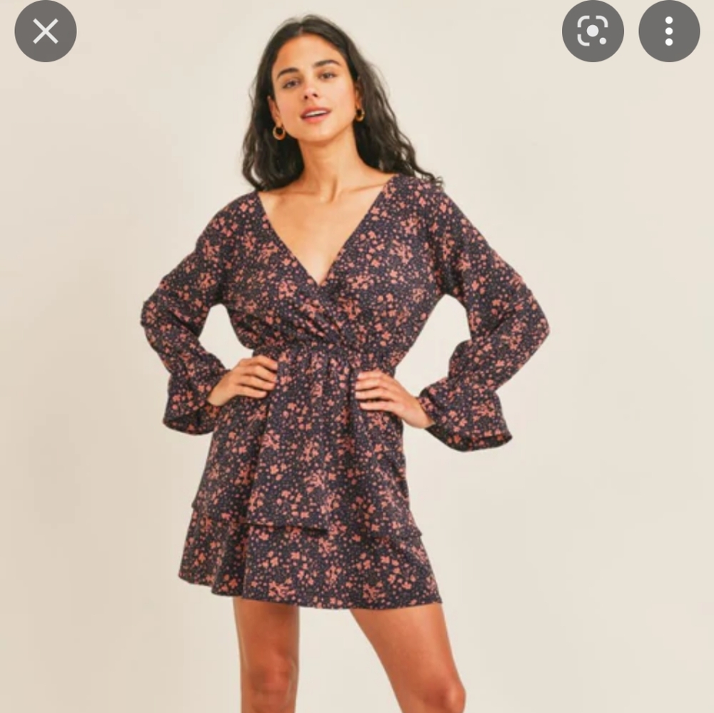 Sadie & Sage long sleeve floral dress